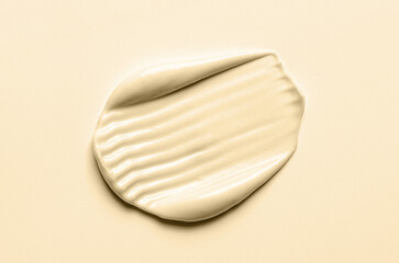 Moisturizing anti-aging cosmetic cream or gel