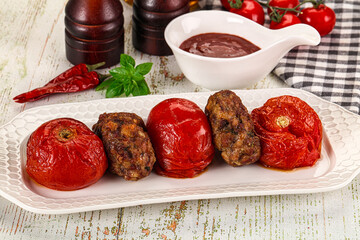 Turkish cuisine - Domatesli Kebab with tomato