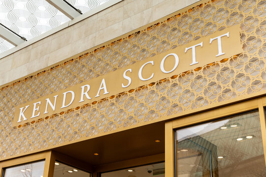 Skokie, IL, USA - April 21, 2025: Kendra Scott retail store in Skokie, IL. Kendra Scott is lifestyle jewelry brand that was established in 2002 with over 100 stores.
