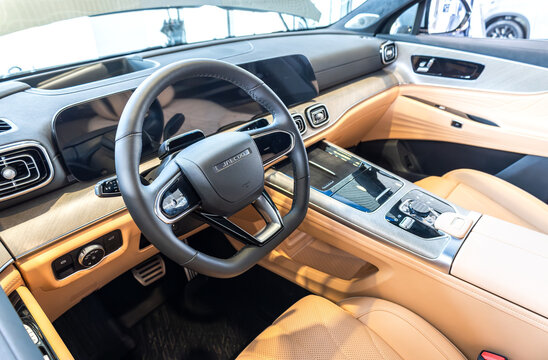 Interior design of new Jaecoo J8 vehicle, control board, steering wheel, seats
