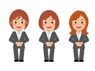 手を前で重ね、笑顔のグレースーツの若い女性