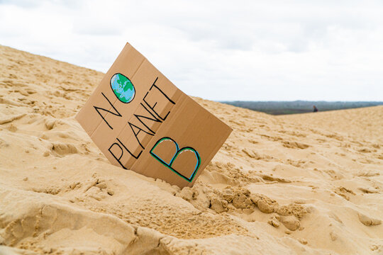 Environmental message on the Grande dune du Pilat in France