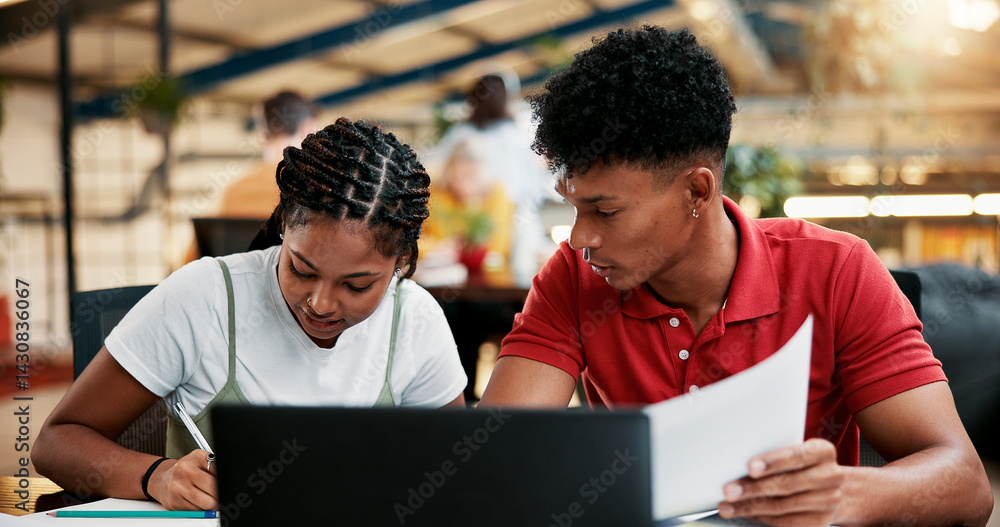 Aufkleber students, college and team learning for writing notes, help and education with laptop. computer, peo