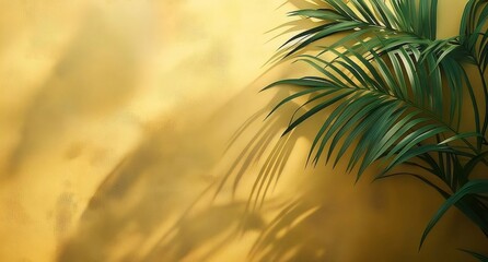 黄色い壁と緑色の葉の影 熱帯植物の自然な質感 夏の風景 日光が差し込む影が落ちる背景