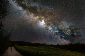 Droga mleczna wiesną © Adrian
