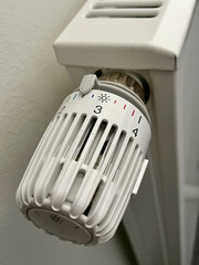 modern radiator valve for regulating heat and saving energymodern radiator valve for regulating heat and saving energy