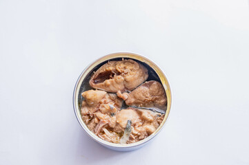 鯖缶