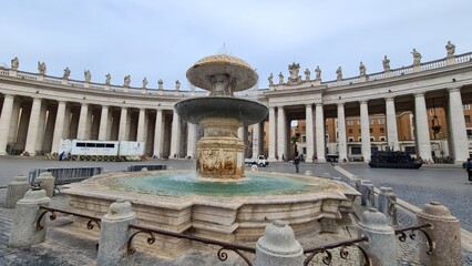 Obraz premium A Walk Through the Vatican: St. Peter's Square and Basilica
