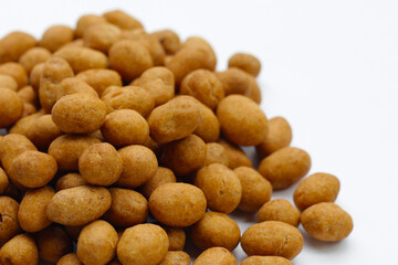 Coconut cream coated peanuts snack