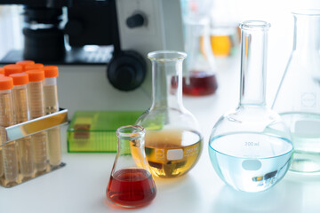 研究所の実験風景