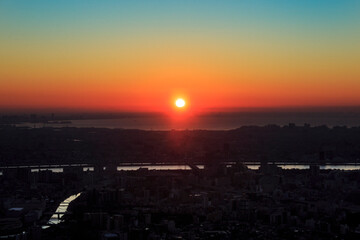 Naklejka premium sunset in the city