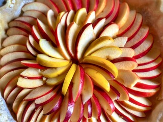 Tarte aux pommes prête à cuire 