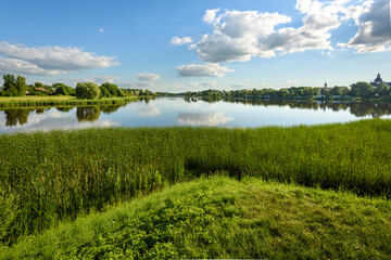 Lake Landscape with Tall Grass in Foreground — Horizontal Scene of Natural Serenity