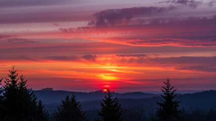 Obraz premium Sunset paints sky