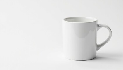Obraz premium Classic white mug, isolated on pure white background, studio shot, round, tableware
