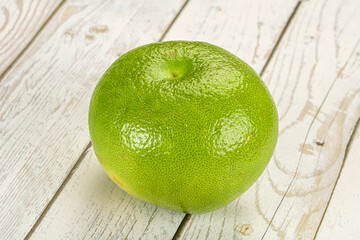 Green ripe fruit sweetie citrus