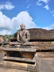 statue of buddha