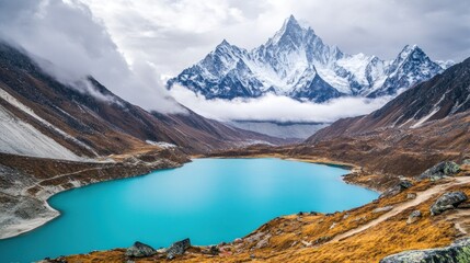 Fototapeta premium Himalayan lake, autumn, trekking, clouds, mountains