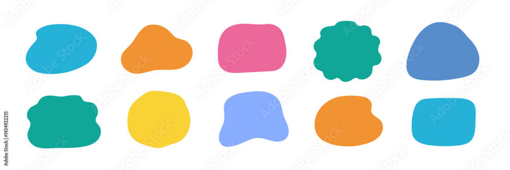 Poster Organic shape liquid form set. Round organic blob curve bubble abstract shape frame. Doodle abstract liquid blob, wavy fluid different form. Soft round oval pattern background. Vector illustration