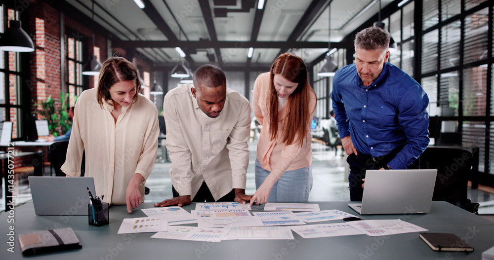Aufkleber diverse analyst group meeting to discuss financial data