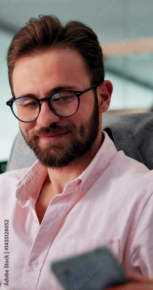 Aufkleber phone, glasses and reading with business man in office for it sales consultant, saas advisor and cli
