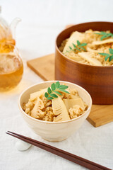 春の味覚 筍ご飯（たけのこご飯）