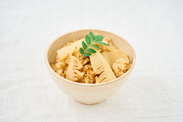 春の味覚 筍ご飯（たけのこご飯）