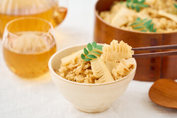 春の味覚 筍ご飯（たけのこご飯）