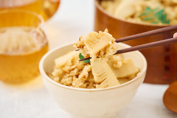 春の味覚 筍ご飯（たけのこご飯）