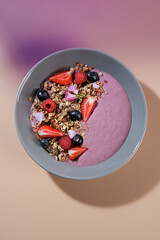 Vibrant and Fresh Smoothie Bowl Adorned with an Array of