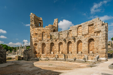 Fototapeta premium Ruins of the Hellenistic City Gate of the Ancient City of Perge (Perga) in Antalya, Turkey