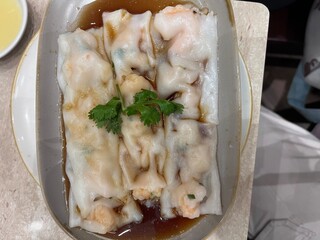 chongfun food filled with shrimp