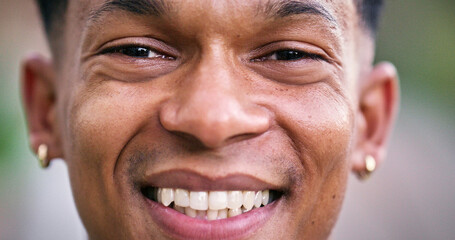 Naklejka premium African student, university and closeup in park for scholarship, education and future goals with portrait smile. Man, college or academy campus for learning, commute and pride with satisfaction