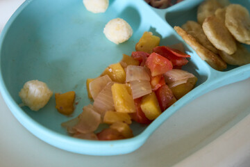 baby food tray, tomato, onion, pineapple