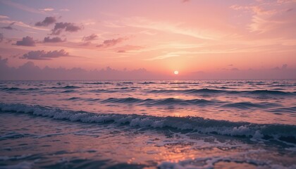 Obraz premium Serene Sunset Ocean Waves Beach Seascape
