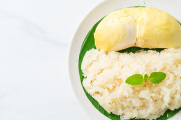 Durian sticky rice on plate