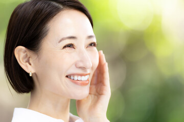 女性　スキンケア