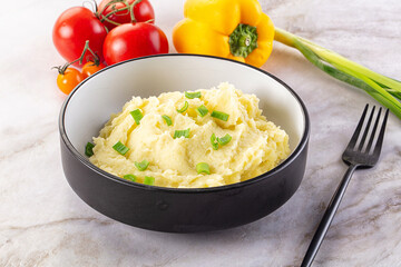 Mashed potato with green onion