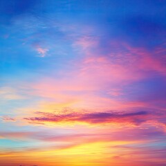 Fototapeta premium Vibrant sunset sky filled with clouds