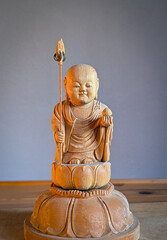 木彫りの地蔵菩薩