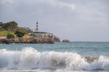 Der Punta de Ses Crestes, Leuchtturm in Portocolom