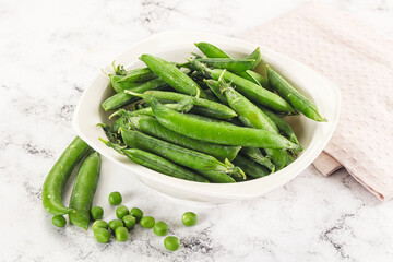 Sweet young green peas heap