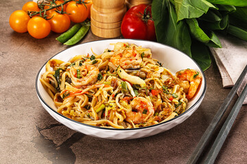 Pad Thai - noodles with prawn