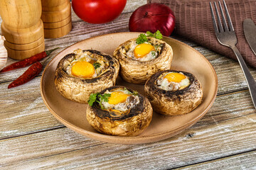 Baked champignon with quail egg