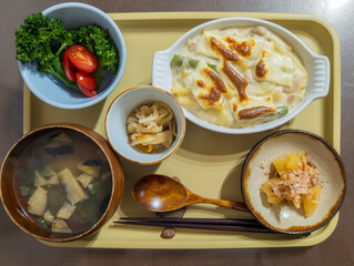 温かみのある和食セットのランチ