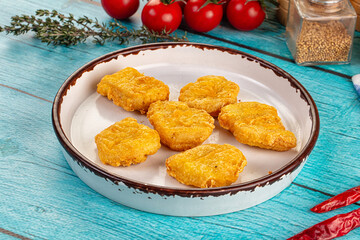 Golden crispy fried chicken nuggets