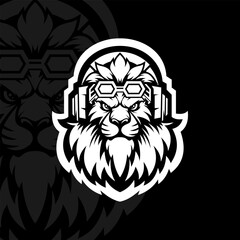 Obraz premium Lion with headset and eyeglasses, mascot esport logo design, black white