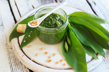 Bärlauchpesto klassisch
