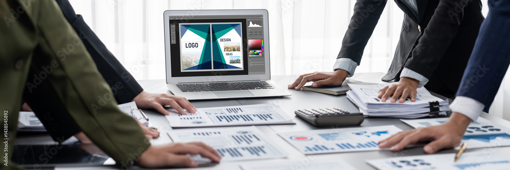 Aufkleber graphic designer software for modern design of web page and commercial brisk ads showing on the comp