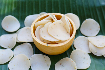 Vietnam prawn crackers, uncooked prawn cracker